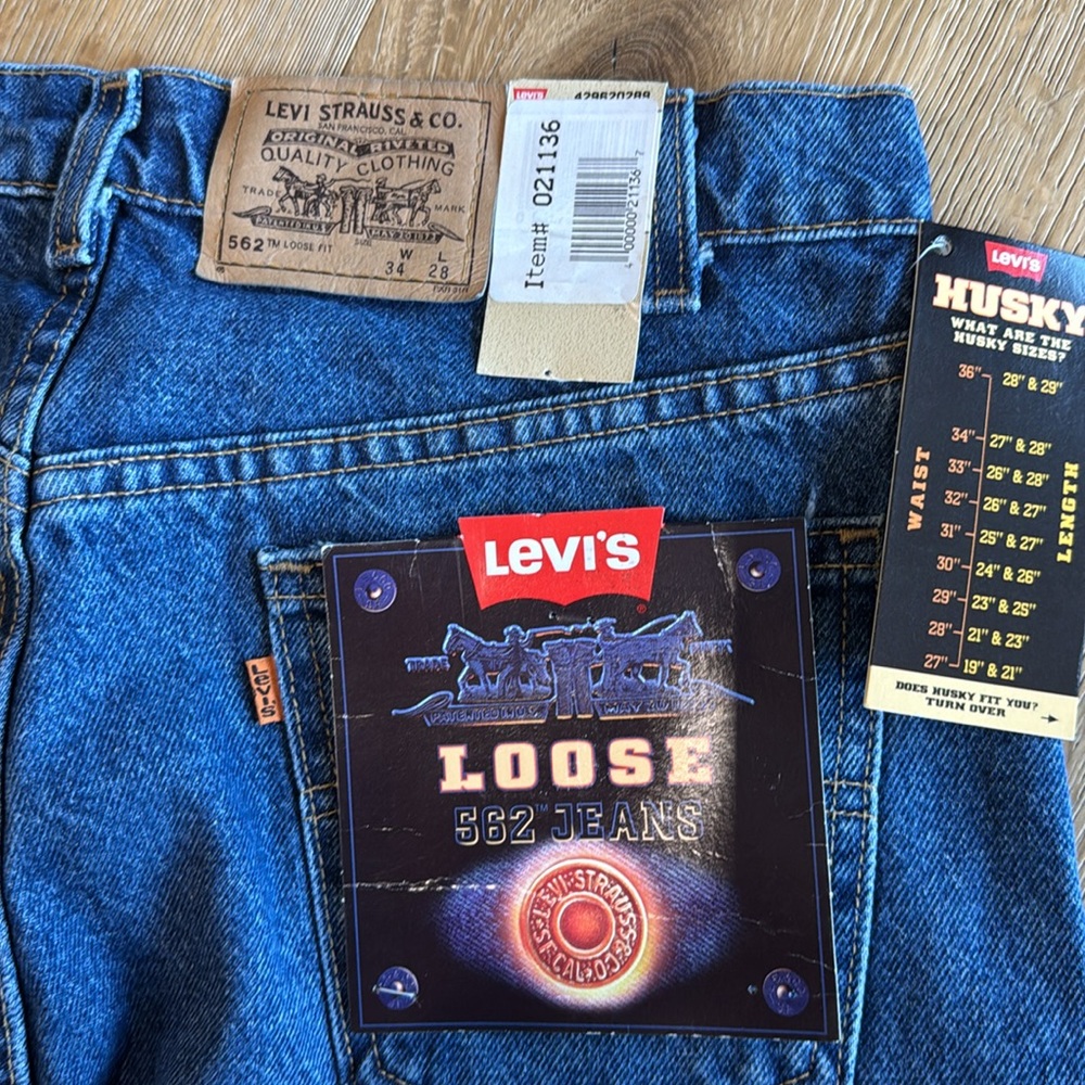 Vintage Orange Tab Loose Fit Levi’s 562 34x28